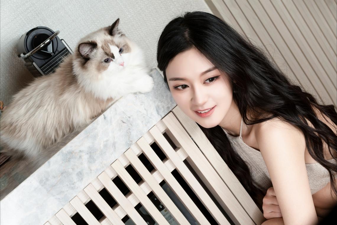 加拿大宾顿市多元文化节中国馆与印度馆首次联合开馆